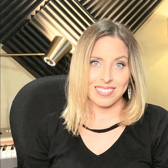 Meet your Posher, Keyla - Picture 1 of 1